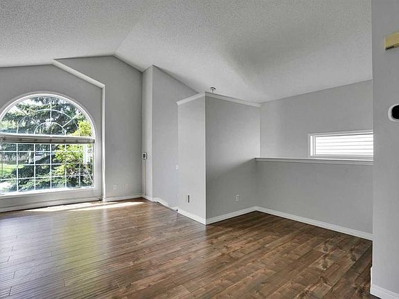 5th image of 42 S Harvest Rose Cir NE
