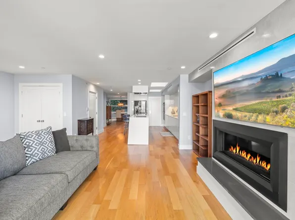 1076 River Road image 6 of 40