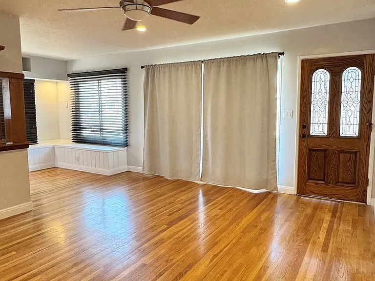 5411 Ocana Ave — Photo 2