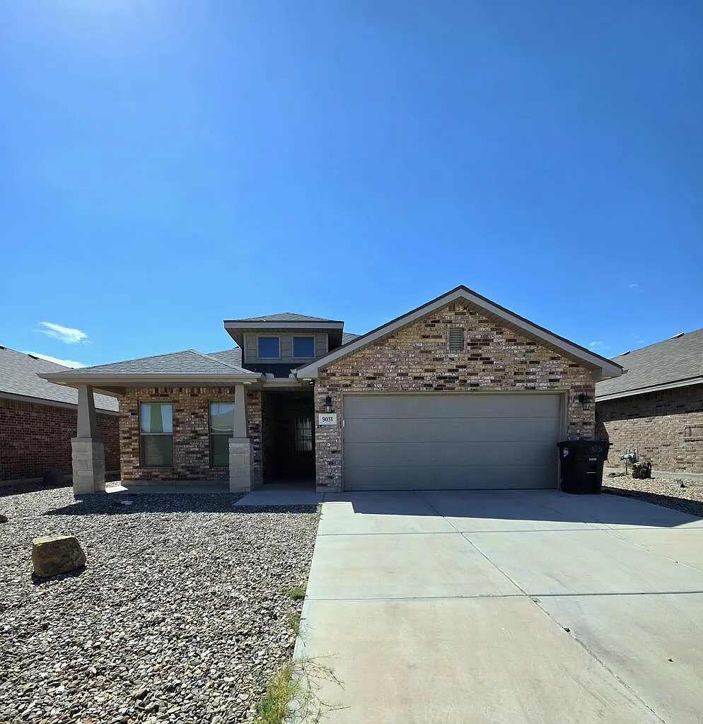 3 bed, 2.0 bath, 1923 sqft, $4,150 — Photo 1