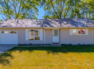 117 Meadow Dr, La Fontaine, IN 46940