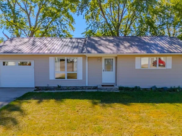 117 Meadow Dr, La Fontaine, IN 46940