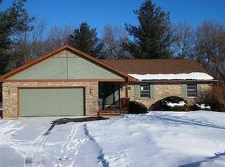 121 New Foundland Pl NE, Poplar Grove, IL 61065