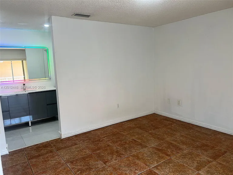2425 W 76th St #207 — Photo 25