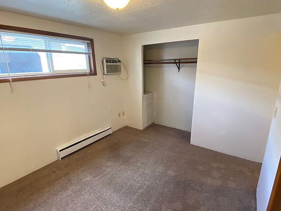5th image of 555 E Fairview Ave #9953398