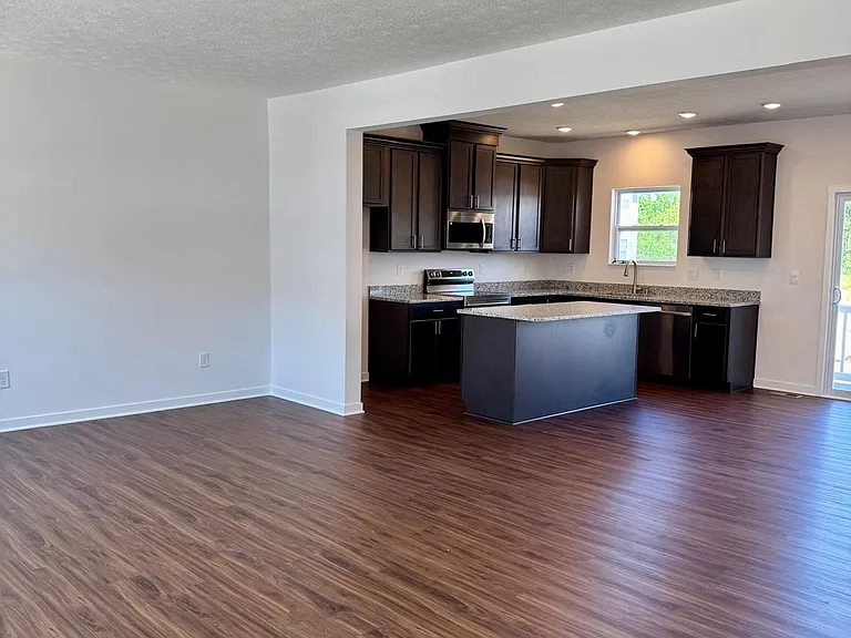 130 Sitka Willow Dr — Photo 6
