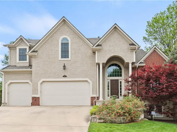 14961 S Glen Eyrie St, Olathe, KS 66061