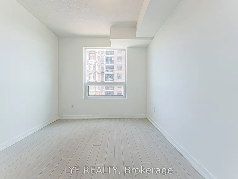 4010 Eglinton Ave W #922 — Photo 16