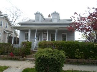 15 S 3rd St, Vineland, NJ 08360