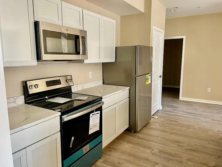 35 Brown St #35 — Photo 14
