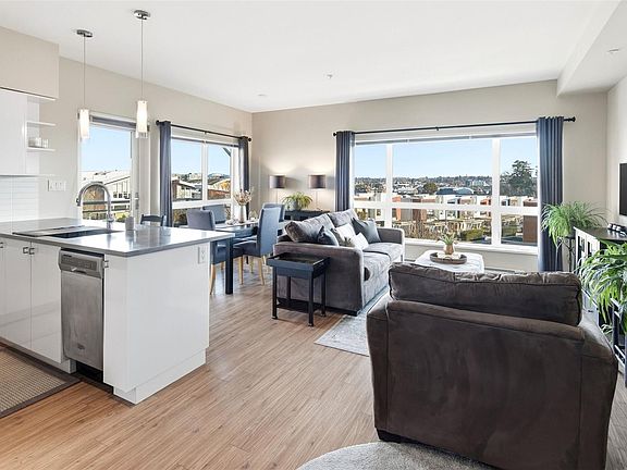 5th image of 785 Tyee Rd #210