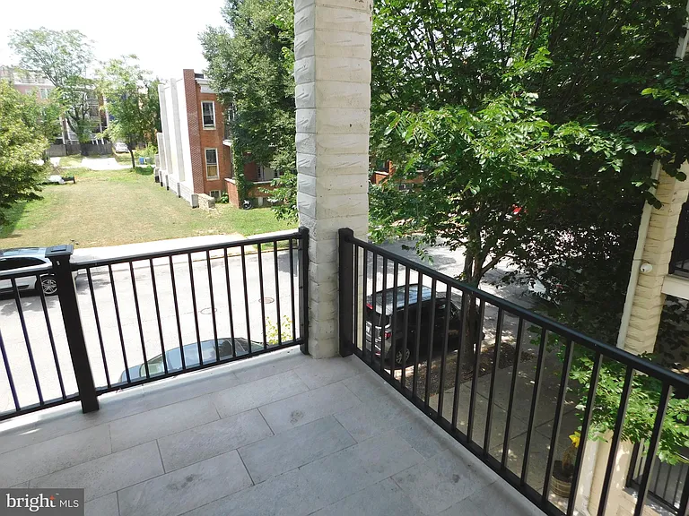 2427 Lakeview Ave #2D — Photo 12