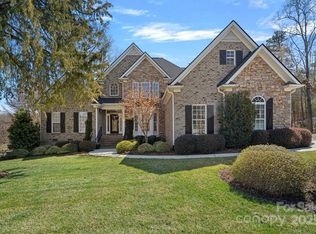 105 Elizabeth Brook Dr, Davidson, NC 28036