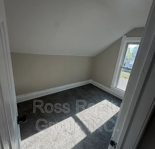 148 Gibbons St — Photo 9