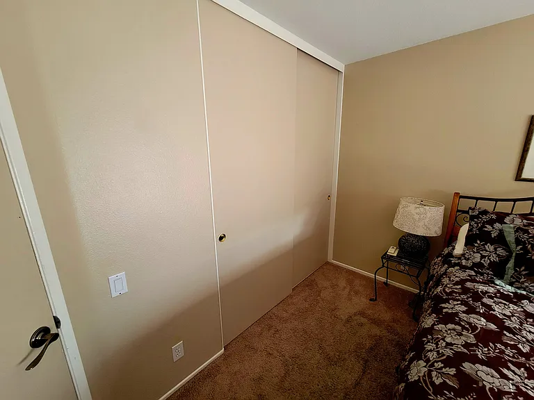 Sliding door closet