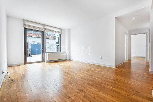 Rented by Brick&Mortar | media 52