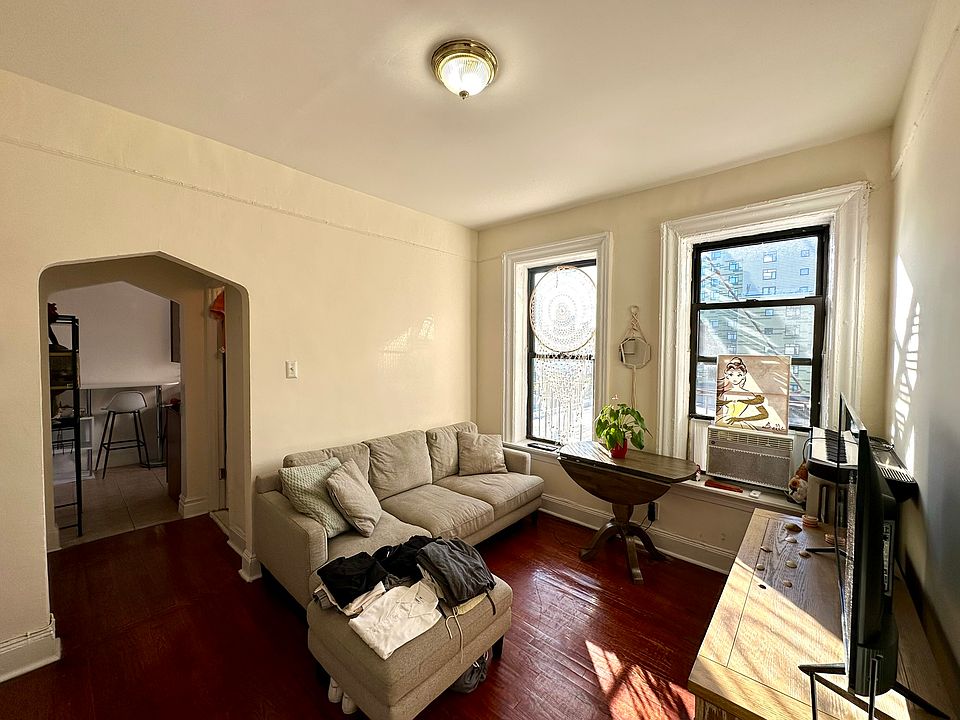 1st image of 11-58 49th Ave #4D