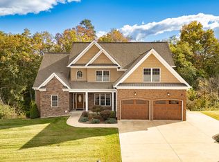 5079 Rose Gardens Cir, Kingsport, TN 37660