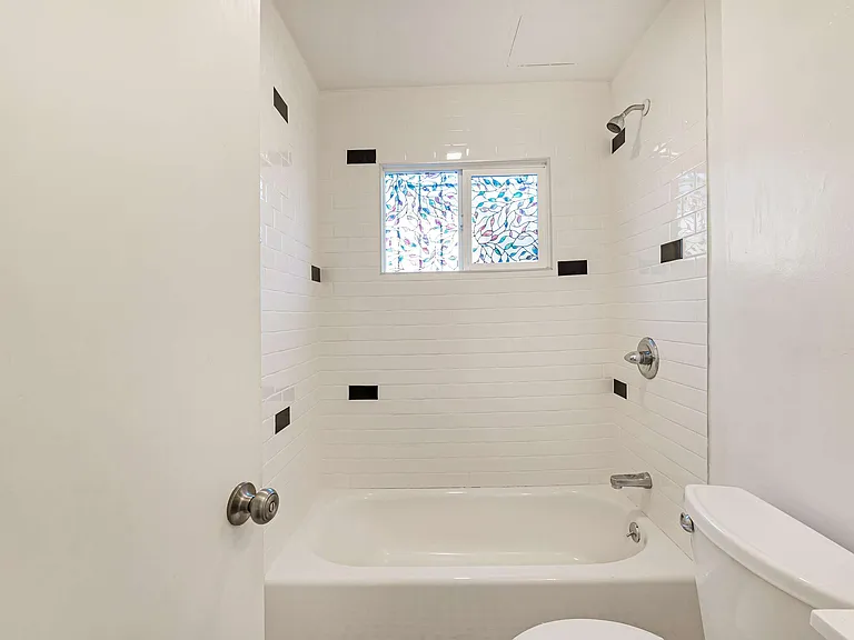 2233_7th_Avenue_Unit_C Oakland California 20_09192020