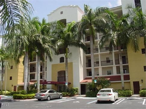 Beautifully maintained community