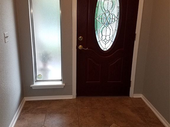 3rd image of 1733 S Pine Pl