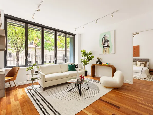 50 West 15th Street image 1 of 8