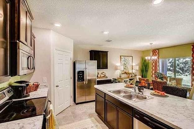 2nd image of 2126 Camdem Dr