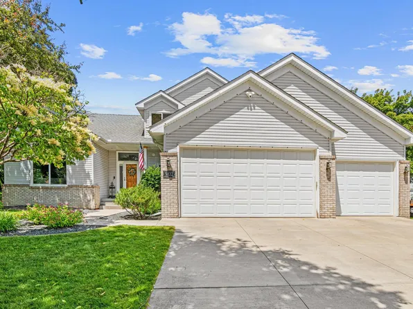 9832 Rosemill Cir N, Champlin, MN 55316