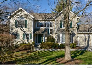 21 Cross River Rd, Mount Kisco, NY 10549