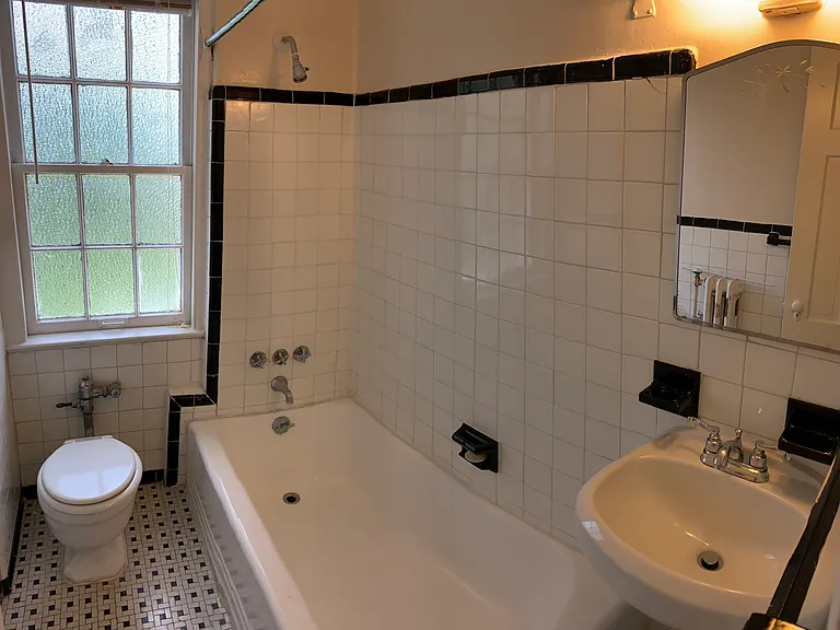 2827 Thornhill Rd — Photo 30