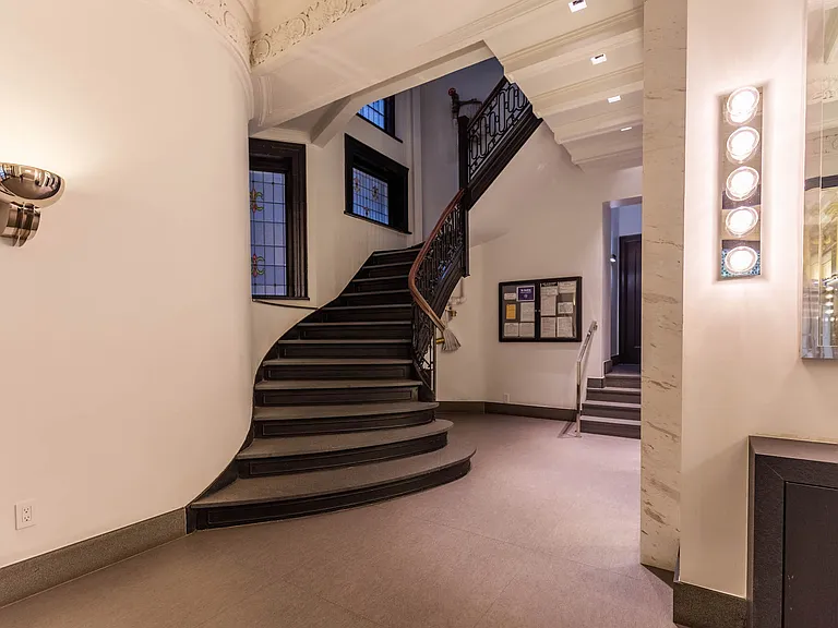 166 W 72nd St #3-C — Photo 8