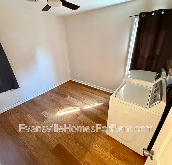 1604 Marbo Ave — Photo 7