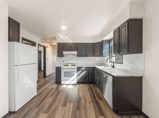 602 S Wisconsin Ave #1, Addison, IL 60101