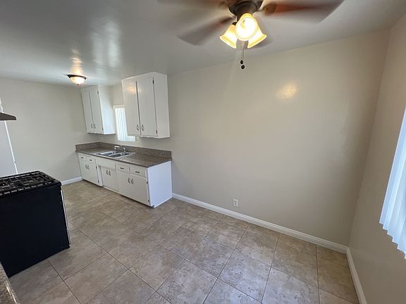 5th image of 327 N Isabel St APT 5