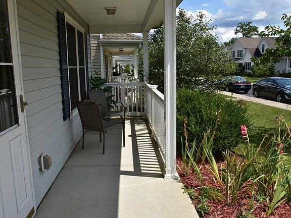 2nd image of 2614 Bloom Dr