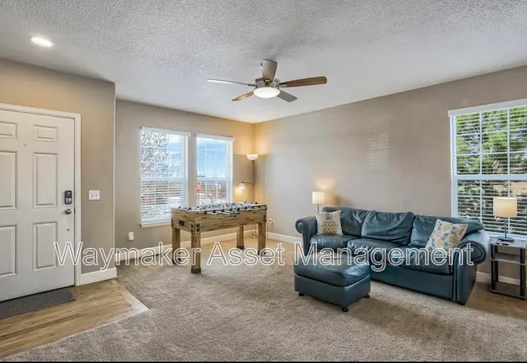10904 Cascading Spring Cir — Photo 2