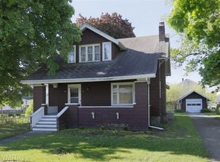 109 W Van Buren St, Augusta, MI 49012