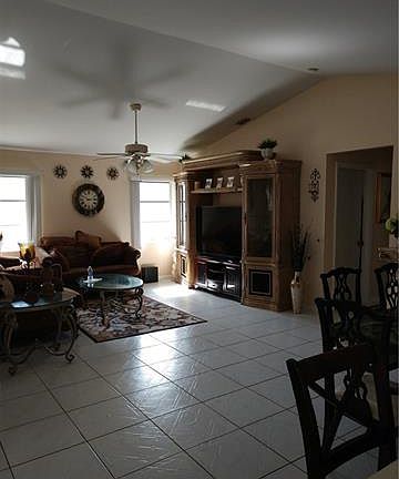 5th image of 1706 SE 21st Ter