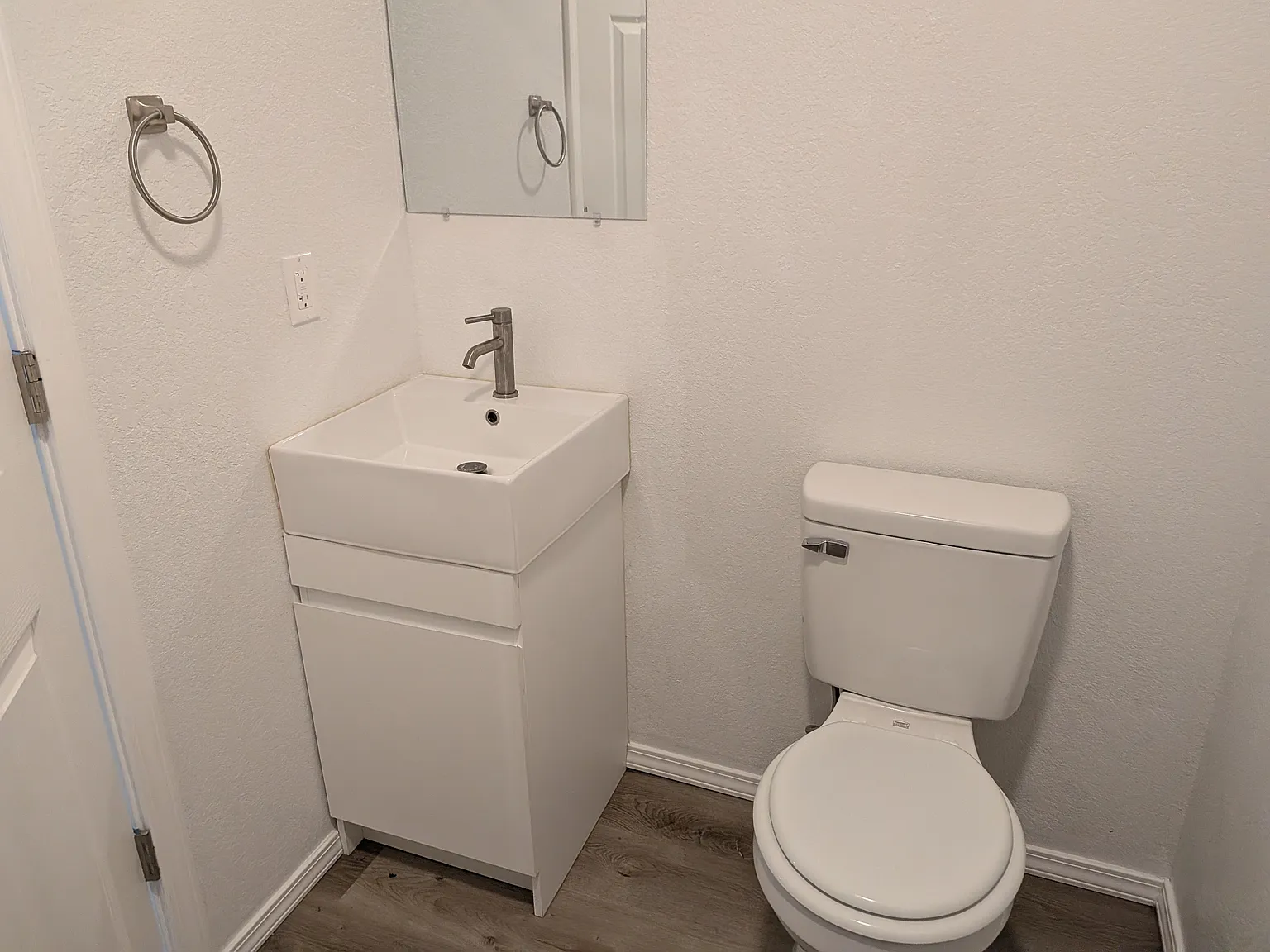 2 bed, 1.5 bath, $1,200 — Photo 4