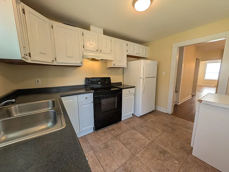 3302 Bradley St SW — Photo 7