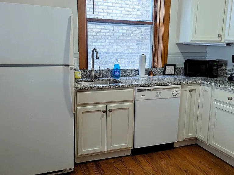 3619 N Claremont Ave #1 — Photo 9