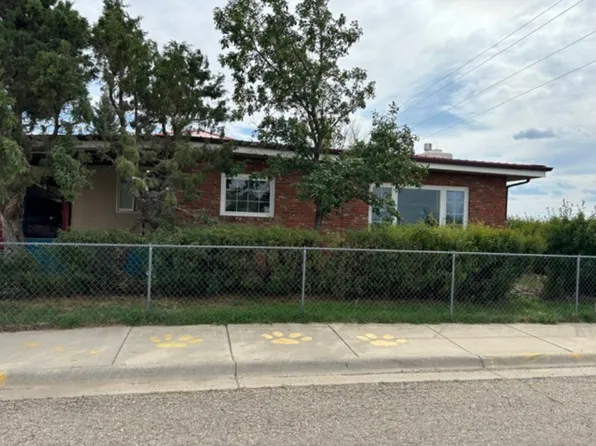 830 9th St S, Shelby, MT 59474