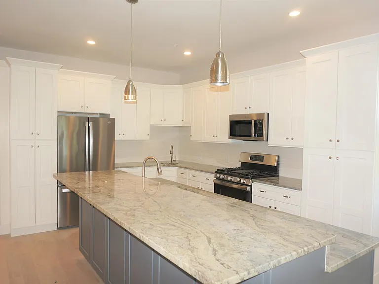 99 Moody St #Penthouse 9 — Photo 5