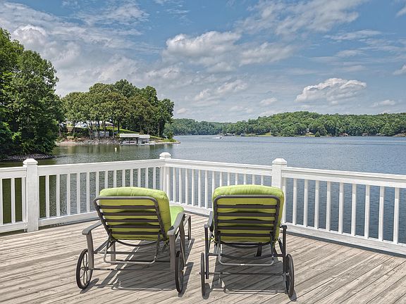 5th image of 315 Hales Point Dr