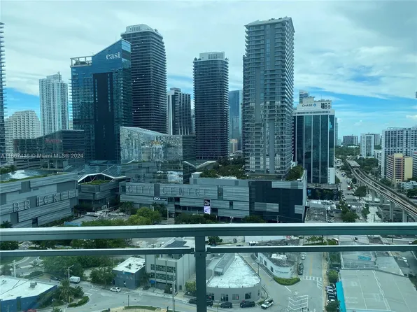 92 SW 3rd St APT 1403, Miami, FL 33130