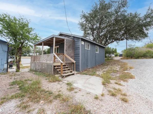 100 White Point, Sandia, TX 78383