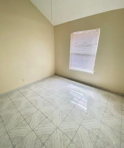 7421 Bishop Flores Dr — Photo 18