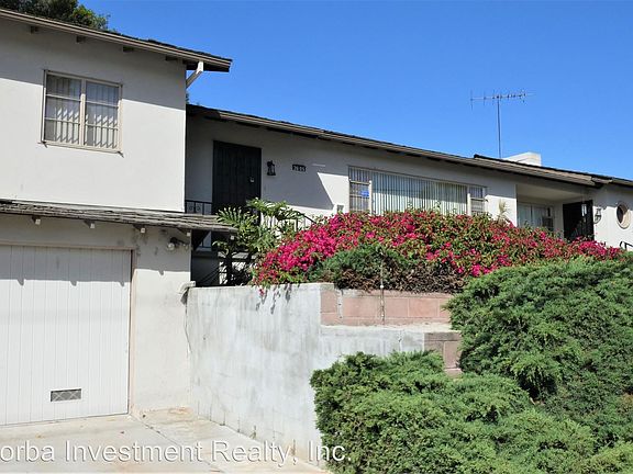 3rd image of 3605 Country Club Dr