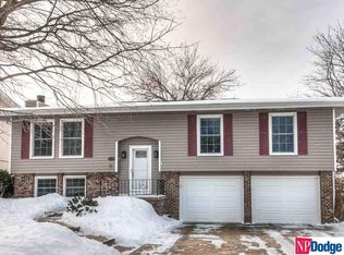 14191 Pine St, Omaha, NE 68144