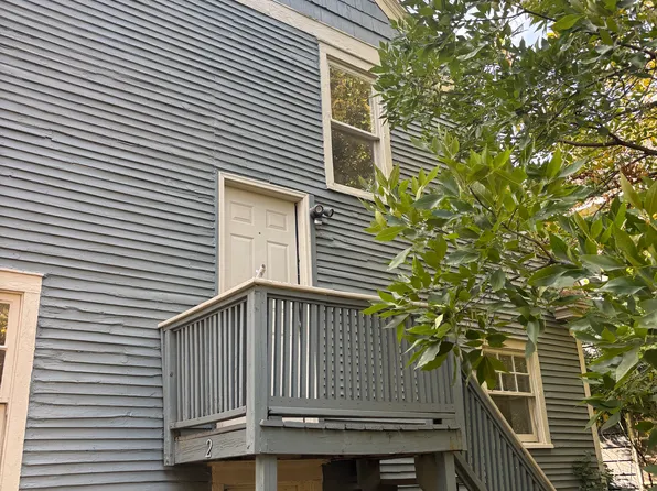 829 Park St SW #2, Grand Rapids, MI 49504